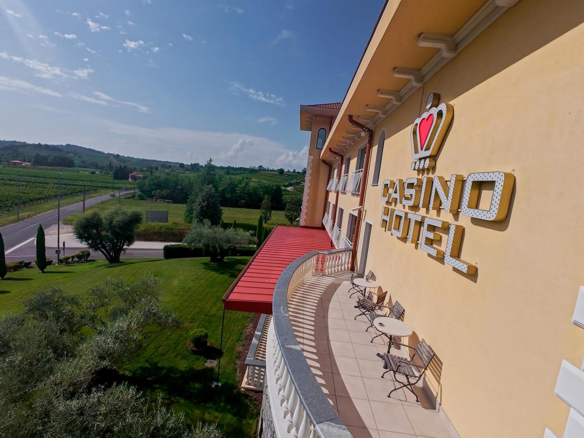 Hotel Venko โดบรอโว ภายนอก รูปภาพ